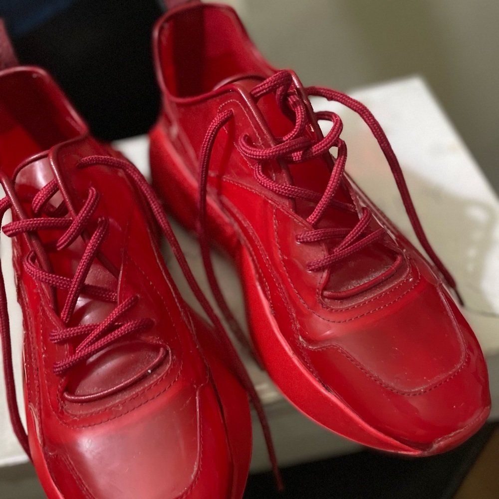 Authentic Sneakers - Picture 2 of 4
